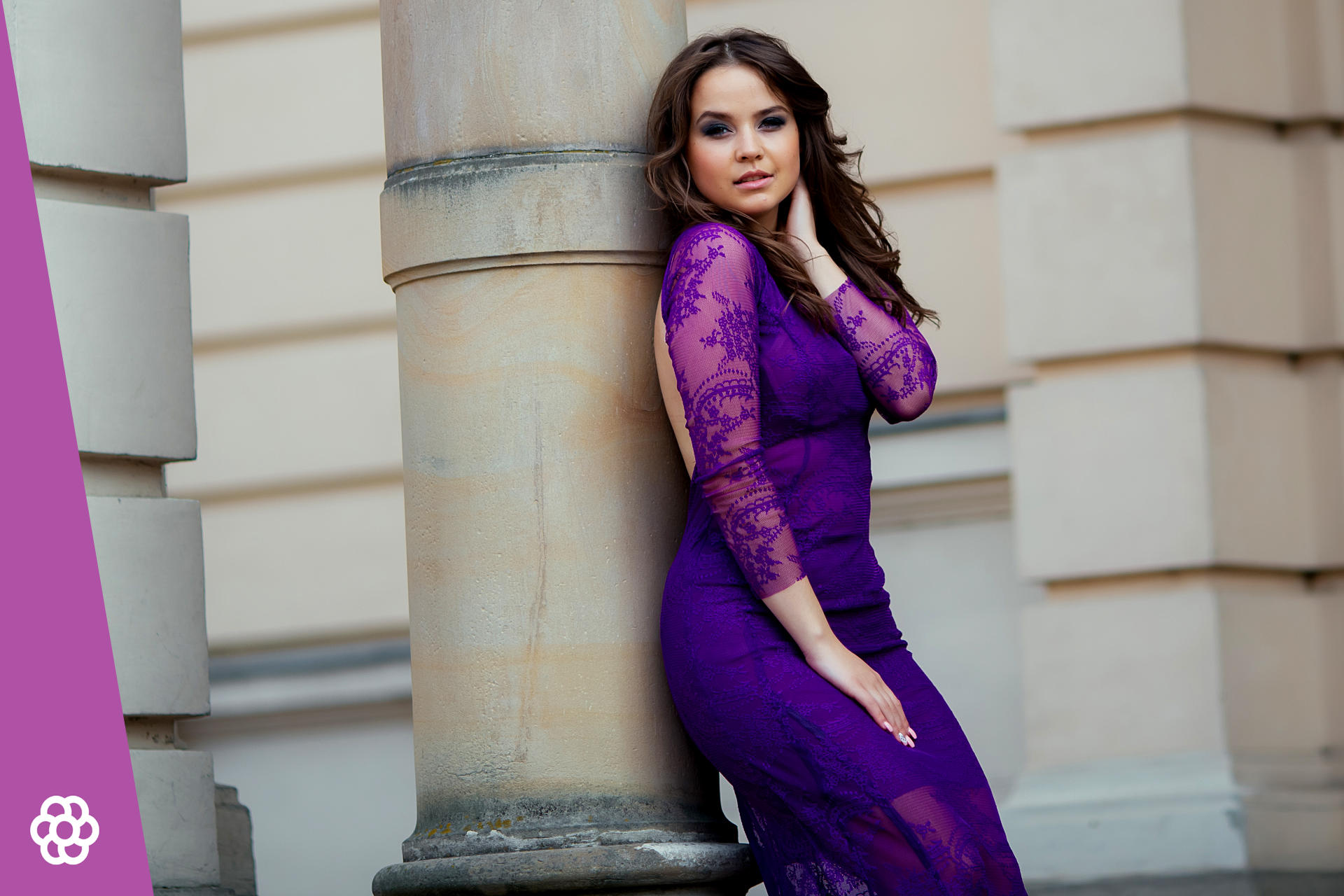 Hvilken makeup skal man have på til en lilla kjole til enhver lejlighed?