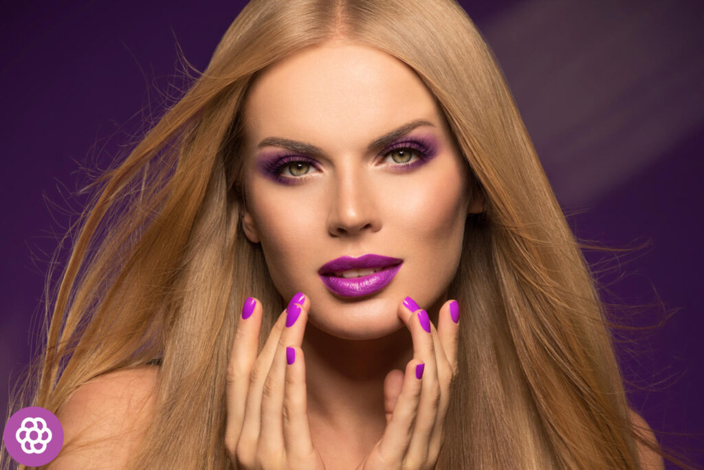 Sminke til en lilla kjole